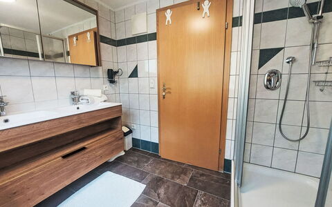 Haus Toferer: Plumbing Fixture, Flooring, Floor, Interior Design, Plumbing, Bathroom, Room, Tap, Bathroom Sink, Sink
