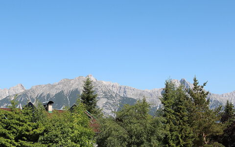 Seefeld in Tirol 202: Sky, Mountain, Tree, Slope, Natural Landscape, Plant, Larch, Evergreen, Mountainous Landforms, Landscape