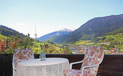 Accommodation:&nbsp;Lener 110.1