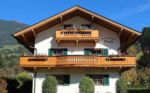 Kaltenbach 400: Home, Cottage, Balcony, Paint, Houseplant, Flowerpot