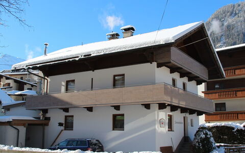 Mayrhofen 300: House, Property, Snow, Architecture, Winter, Building, Home, Roof, Real Estate, Sky