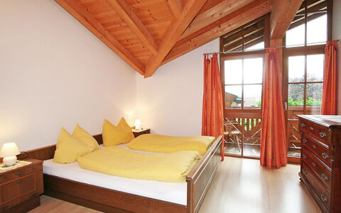 Gruber: Bedroom, Room, Bed, Furniture, Property, Bed Sheet, Bed Frame, Building, Ceiling, Interior Design