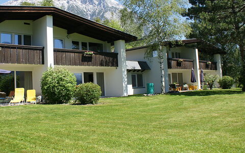 Telfs 301: Plant, Building, Sky, Window, Tree, House, Land Lot, Porch, Shade, Cottage