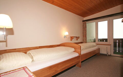 Telfs 301: Furniture, Property, Comfort, Wood, Lamp, Building, Bed Frame, Bed, Shade, Interior Design