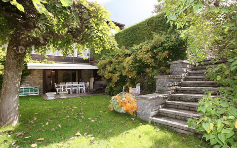 Casa Hubertus: Property, House, Cottage, Building, Real Estate, Rural Area, Landscape, Grass, Tree, Home