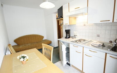 Accommodation:&nbsp;Falkner 100.13