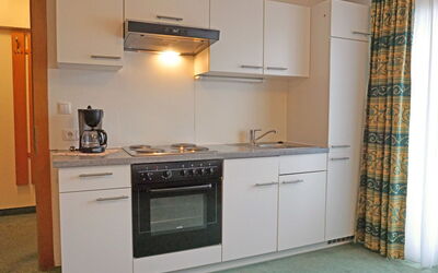Accommodation:&nbsp;Falkner 100.7