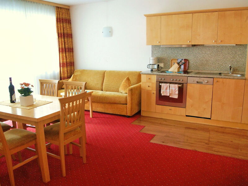Accommodation:&nbsp;Falkner 100.12