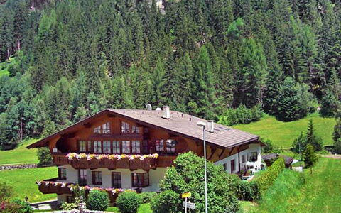 Alpengruss: Plant, Building, Property, Tree, Natural Landscape, House, Window, Land Lot, Larch, Cottage