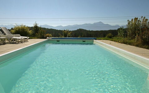 Carinthia: Swimming Pool, Property, Water Resources, Leisure, Water, Real Estate, Grass, House, Estate, Vacation