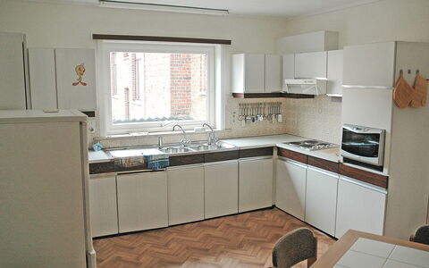 Poperinge: Property, Room, Furniture, Kitchen, Cabinetry, Building, Countertop, Interior Design, House, Floor