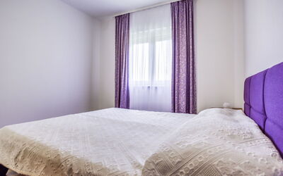 Accommodation:&nbsp;File 425.2