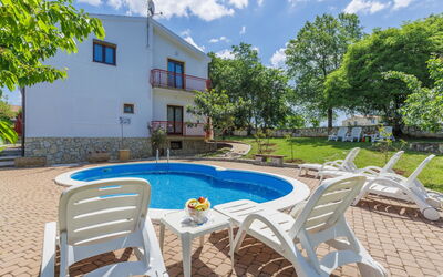 Accommodation:&nbsp;Ana 600.3