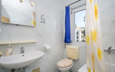 Accommodation:&nbsp;Hilde Blue 100.8