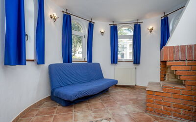 Accommodation:&nbsp;Hilde Blue 100.7