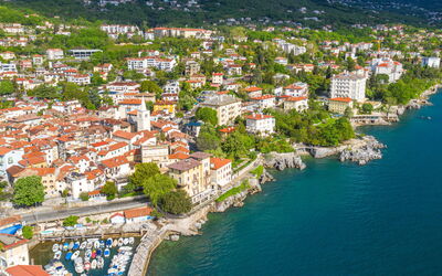 Lovran 111: Water, Water Resources, Building, Property, Azure, House, Urban Design, Coastal And Oceanic Landforms, Neighbourhood, Landscape