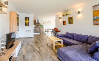 Accommodation:&nbsp;Marija 110.1