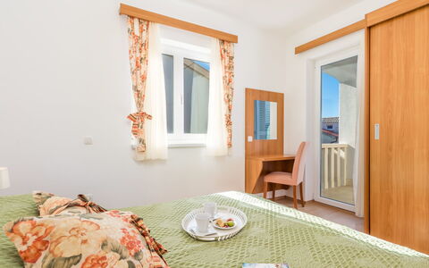 Rab Rab 301: Bedroom, Room, Property, Furniture, Bed, Bed Sheet, Interior Design, Bedding, House, Real Estate
