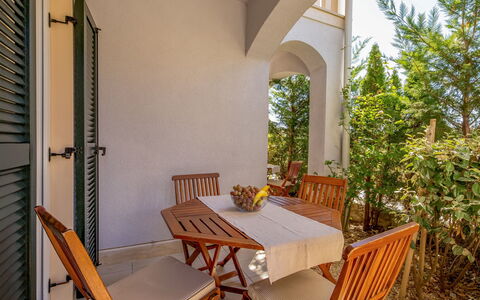 Rab Rab 304: Property, Building, Room, Furniture, House, Table, Real Estate, Interior Design, Architecture, Apartment