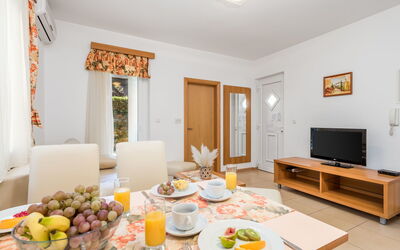 Accommodation:&nbsp;Mihaela 2 310.2