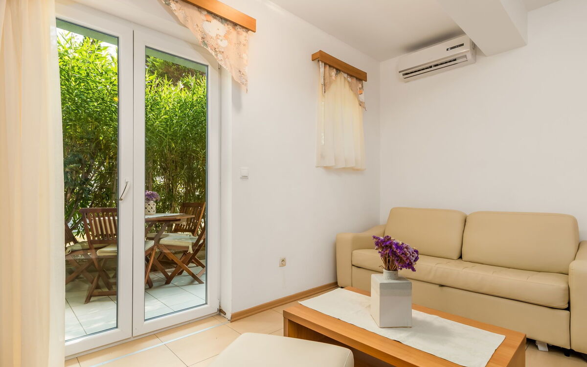 Accommodation:&nbsp;Mare 4 620.4