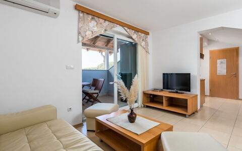 Accommodation:&nbsp;Mare 10 620.10