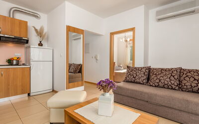 Accommodation:&nbsp;Mare 5 620.5