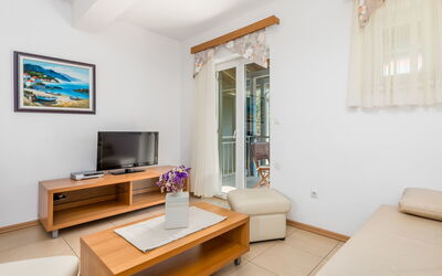 Accommodation:&nbsp;Mare 8 620.8