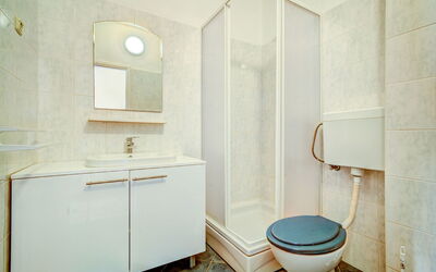 Accommodation:&nbsp;Melandura 110.7