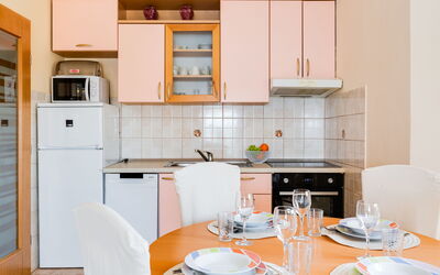 Accommodation:&nbsp;Daria 3 100.3