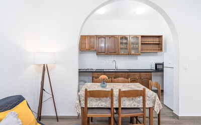 Accommodation:&nbsp;Vesela 120.3