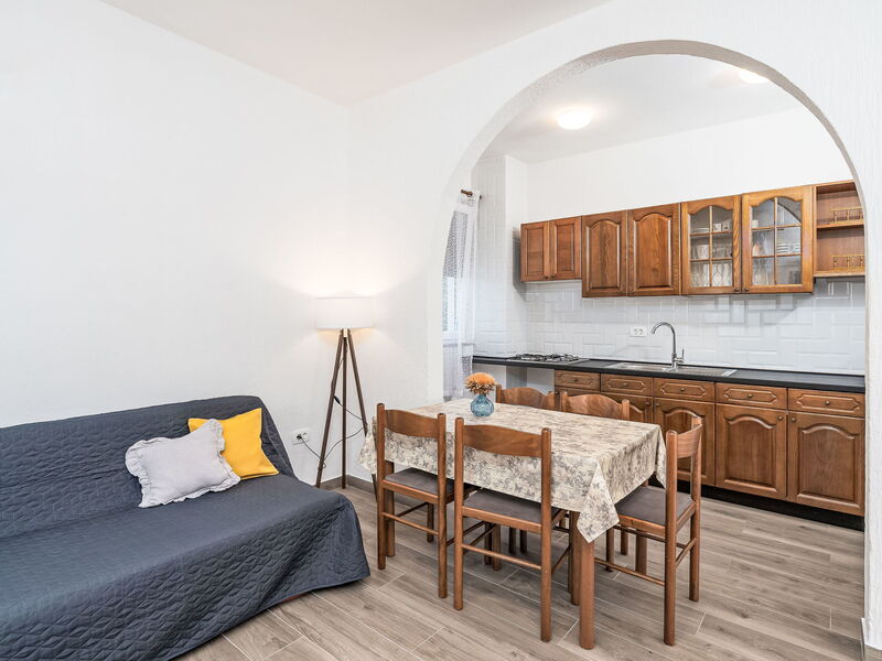 Accommodation:&nbsp;Vesela 120.3
