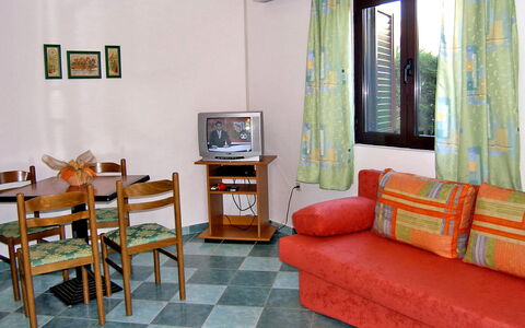 Vir 131: Room, Furniture, Living Room, Property, Interior Design, Floor, Building, Orange, Wall, House