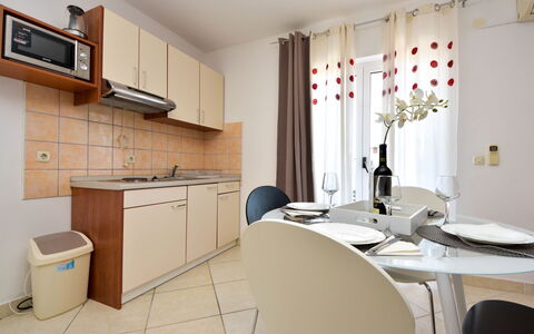Vir 155: Room, Property, Furniture, Interior Design, Building, Kitchen, House, Cabinetry, Real Estate, Major Appliance