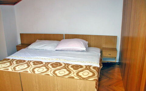 Ugljan Kali 130: Bed, Bedroom, Furniture, Room, Bed Frame, Property, Bed Sheet, Mattress, Bedding, Hardwood