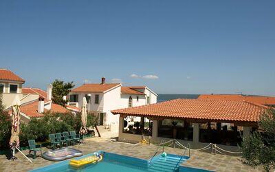 Villa Danica 100.1