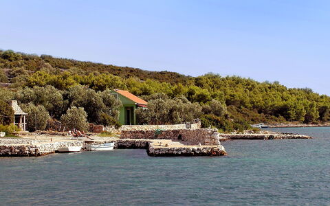 Rudi: Body Of Water, Sea, Water, Coast, Water Resources, Promontory, Coastal And Oceanic Landforms, Bay, Sky, Shore