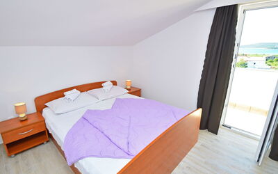 Accommodation:&nbsp;Rina 120.3