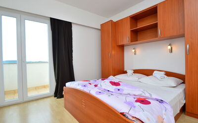 Accommodation:&nbsp;Rina 120.2