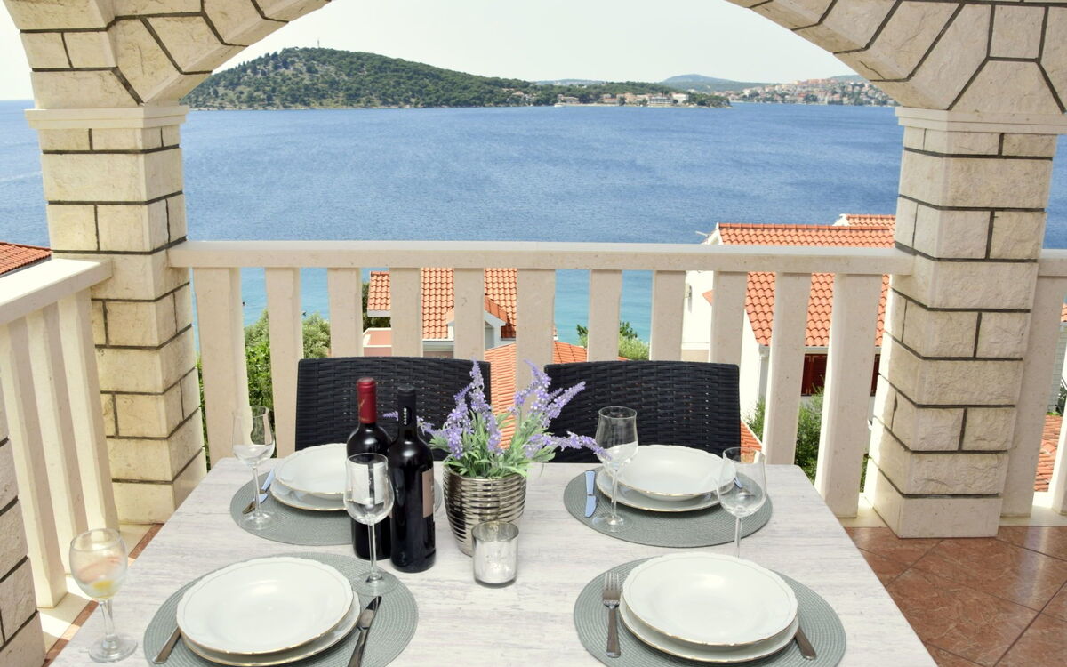 Accommodation:&nbsp;Marina 510.4