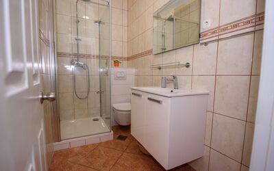 Accommodation:&nbsp;Marina 510.6