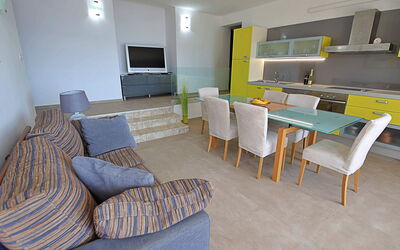 Accommodation:&nbsp;Villa Pinia 320.1