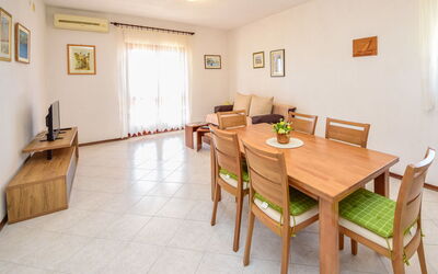 Accommodation:&nbsp;Lucija 340.1