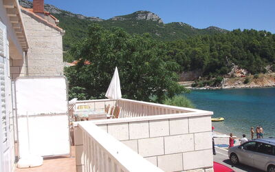 Accommodation:&nbsp;Jelka 100.2