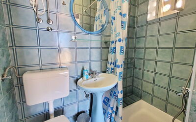 Accommodation:&nbsp;Jelka 100.3