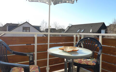 Norddeich 340: Property, Furniture, Home, Table, Room, Patio, Chair, Roof, Deck, House
