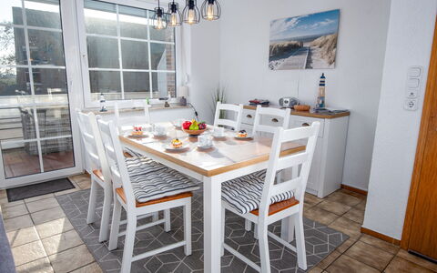 Norddeich 361: Furniture, Interior Design, Flooring, Table, Floor, Chair, Wood, Dining Room, Kitchen & Dining Room Table, Room