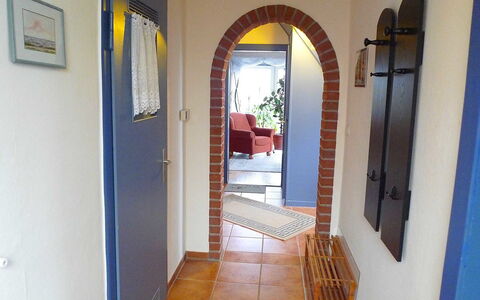 Natur Pur am Nordseedeich: Property, Room, Building, Floor, House, Architecture, Arch, Door, Real Estate, Hall
