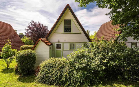 Immenstaad 200: Cloud, Plant, Sky, Property, Building, Window, Nature, Tree, House, Natural Landscape