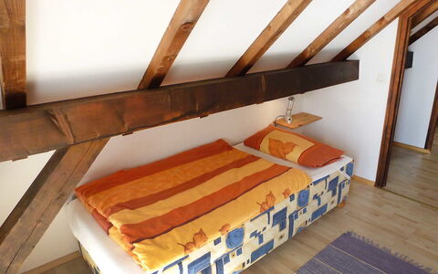 Siegsdorf 100: Beam, Room, Wood, Hardwood, Furniture, Wood Stain, Attic, Building Insulation, Lumber, Plywood